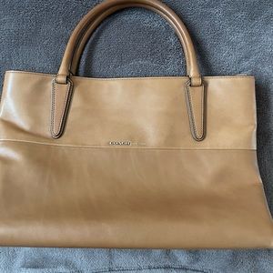 Pre Owned Coach Borough Bag in Nappa Leather